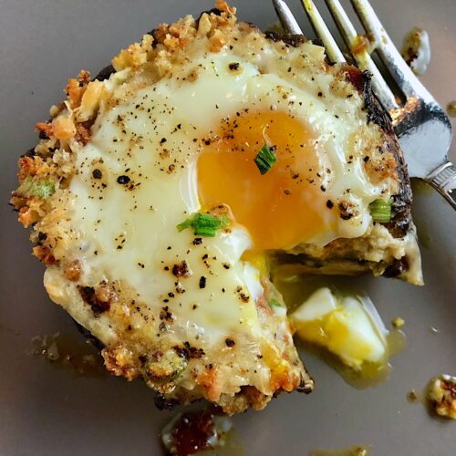 Breakfast Stuffed Mushrooms - Portabella Mushroom Egg Nests