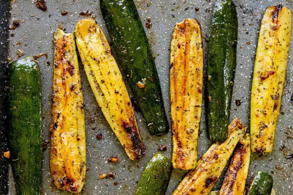 What to serve with pasta bake? This 20-Minute Roasted Zucchini Recipe from MamaGourmand.